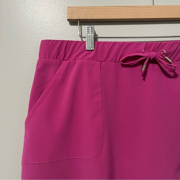 Chico’s Zenergy UPF 2.5 Pull On Style Skort Pink - Picture 3 of 10